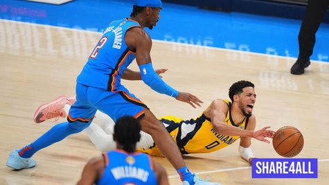 Moment of Haliburton's injury